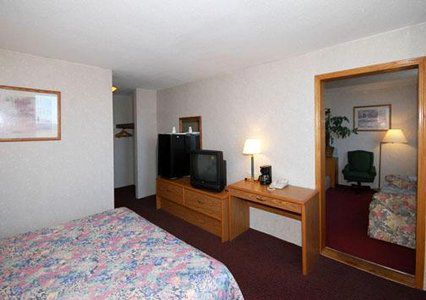 Rodeway Inn Медина Номер фото